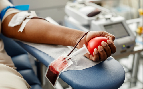 Junho Vermelho – Riscos na gravidez: especialista  alerta para sinais de trombose, embolia e hemorragias