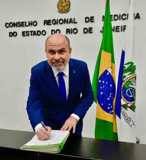 FEBRASGO destaca atua&ccedil;&atilde;o do Dr. Antonio Braga em momento de transforma&ccedil;&otilde;es na medicina