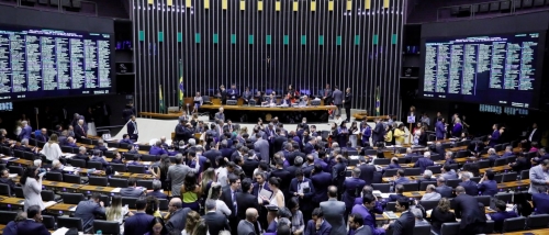 Veto ao Revalida em faculdades particulares é mantido pelo Congresso