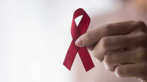Apesar do declínio de casos, mulheres representaram 45,6% de novas infecções por HIV em 2021