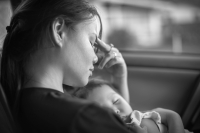 Estudo revela que uma em cada dez mulheres enfrentam dificuldades para criar laços emocionais com seus bebês