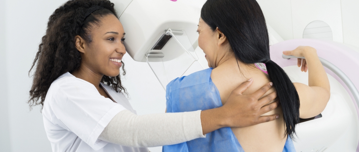 Considerações sobre realização de mamografia em portadoras de próteses e implantes.