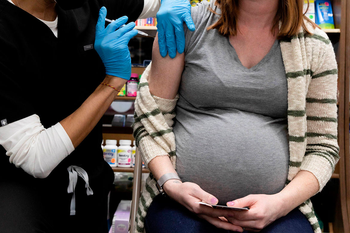 Mulheres grávidas podem tomar vacina contra Covid-19? Veja o que dizem especialistas