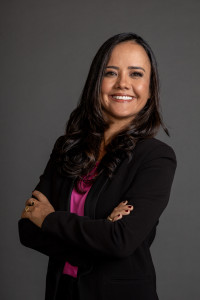 Dra. Lia Cruz Vaz da Costa Damasio - Diretora de Defesa e Valorização Profissional 