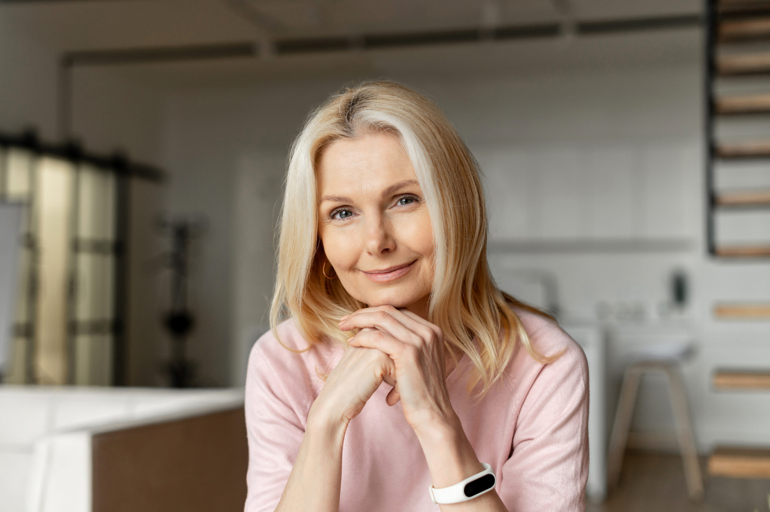 Dia Mundial da Menopausa: terapia hormonal pode aliviar sintomas, mas exige avaliação individual